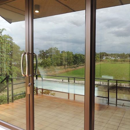 บ้านกลางเกาะ รีสอร์ท Uthai Thani Εξωτερικό φωτογραφία