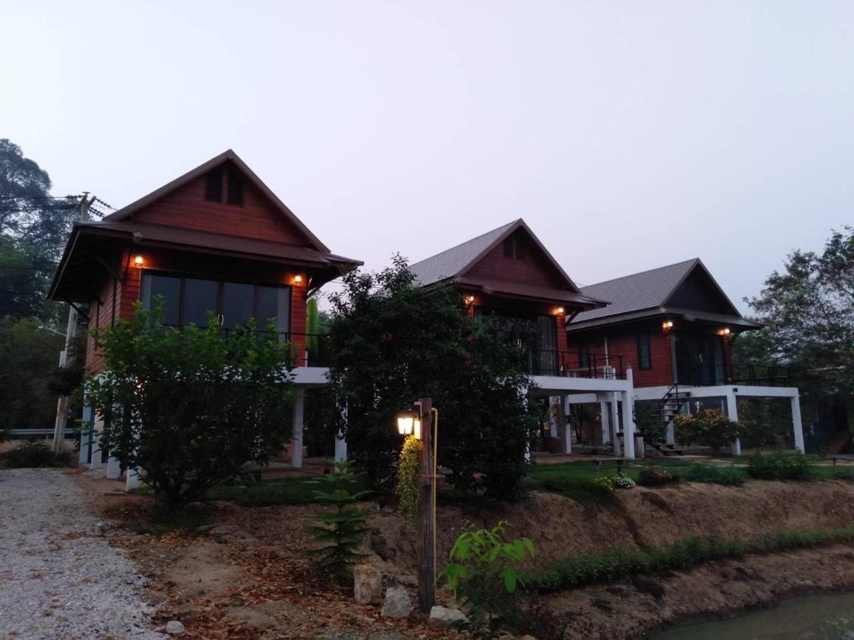 บ้านกลางเกาะ รีสอร์ท Uthai Thani Εξωτερικό φωτογραφία
