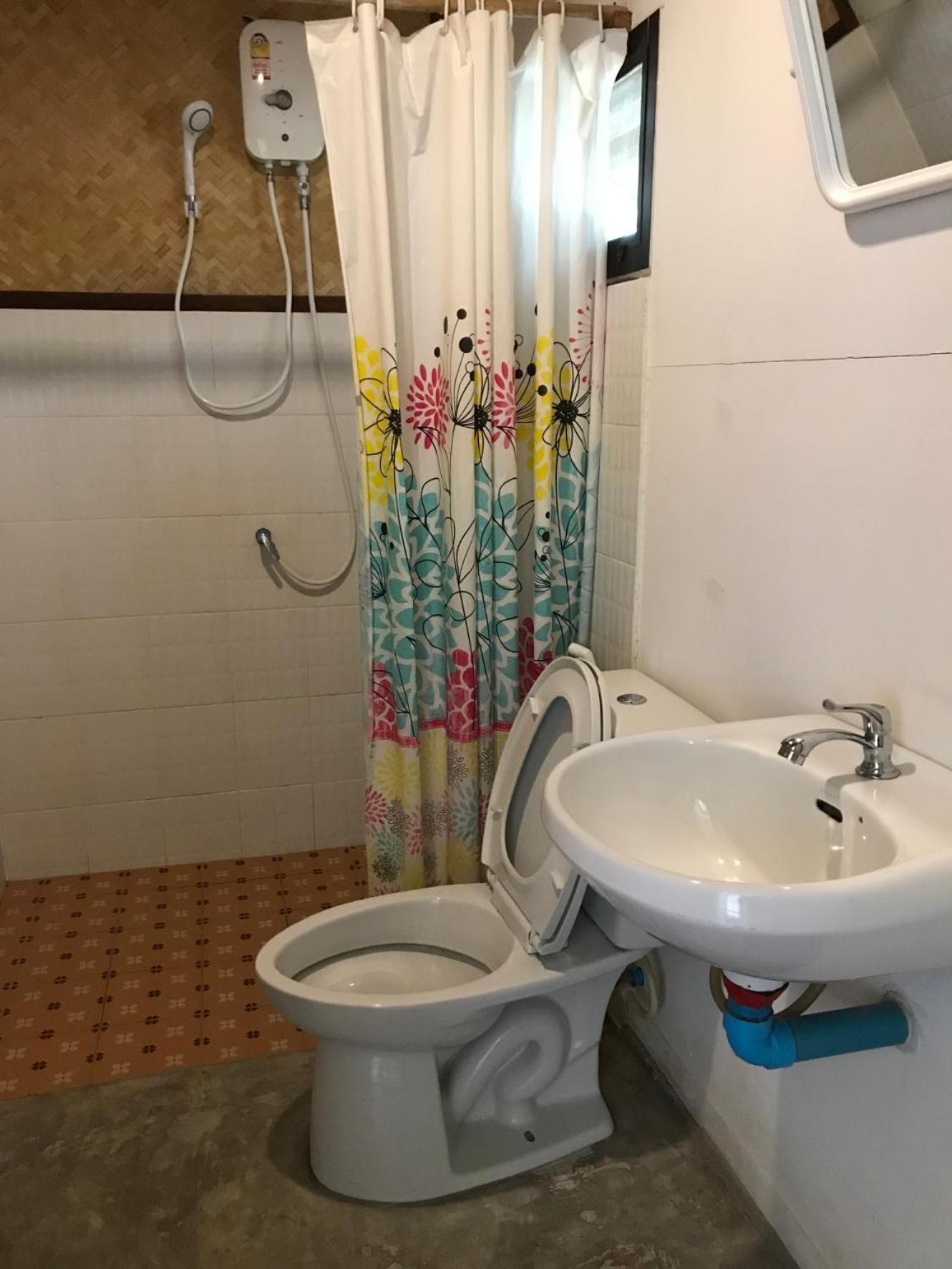 บ้านกลางเกาะ รีสอร์ท Uthai Thani Εξωτερικό φωτογραφία